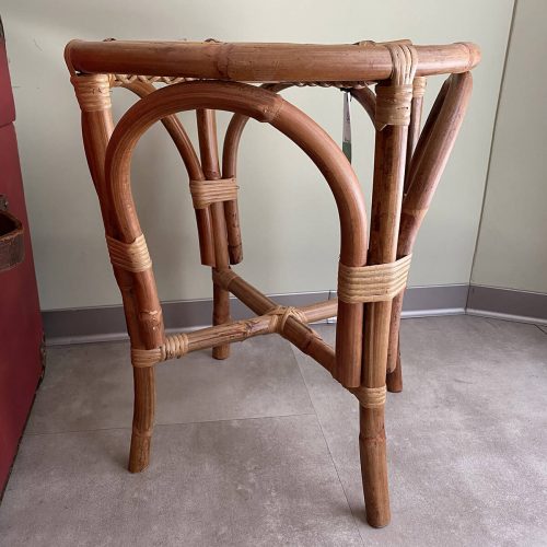 stool-in-bamboo