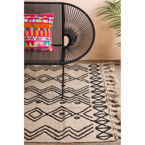 handmade-wool-rug-with-fringes-anders-2